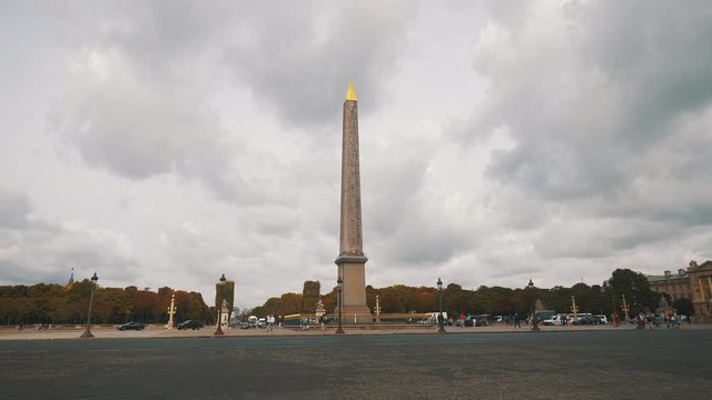 Slow motion place concorde grey cloud paris