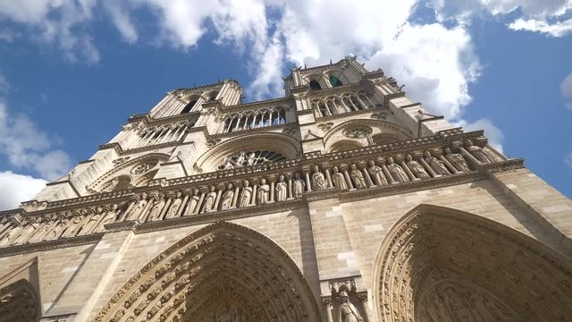 Amazing view facade notre dame de paris 4K
