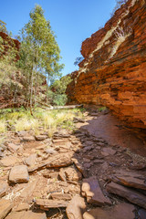 hiking down in weano gorge in karijini national park, western australia 29