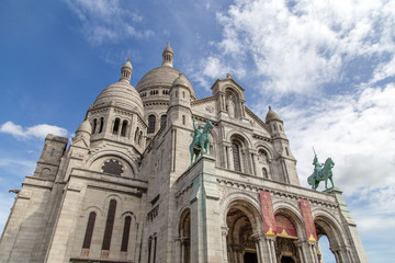 Fototapeta na wymiar Basilica Sacre Coeur in Paris, France