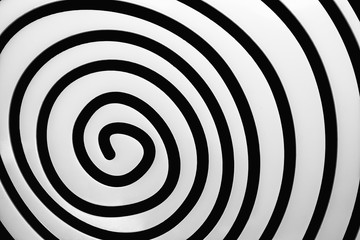 Simple black and white spiral