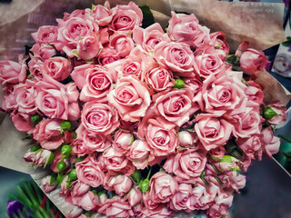 bouquet of pink roses