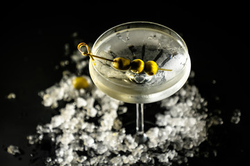 Cocktail vodka Martini vermouth James bond.