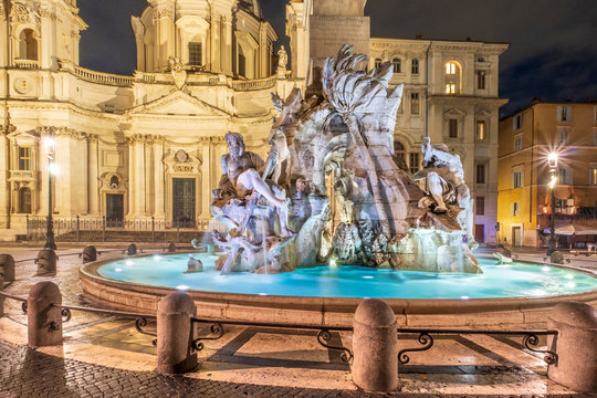 Italy, Rome, Piazza Navona, Fontana dei Quattro Fiumi