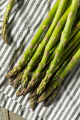 Raw Green Organic Asparagus Spears