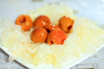 White fungus and hawthorn salad