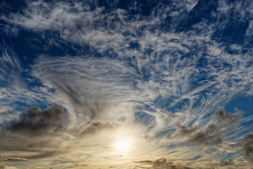 Wolken am Himmel über Valahnúkamöl, Island