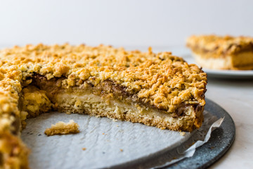 Homemade Apple Crumble Cake / Crumb Pie