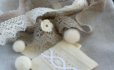 Linen lace