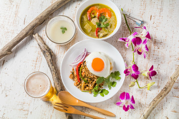 代表的なタイ料理　typical Thai cuisine