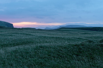 Landschaft im Abendlicht bei Vik, Island