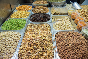 Mixed dry nuts