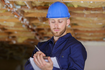 builder in with clipboard
