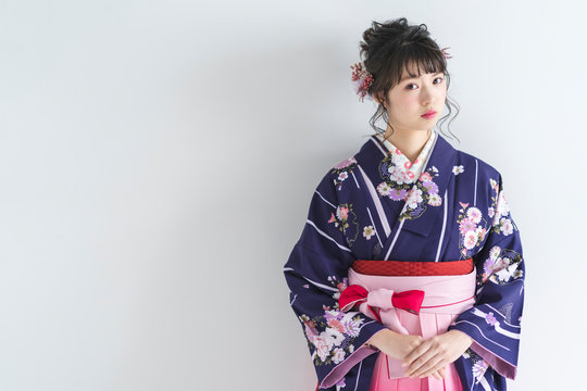 羽織袴 の画像 10 048 件の Stock 写真 ベクターおよびビデオ Adobe Stock