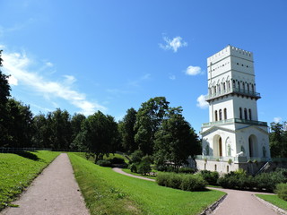 Obraz premium old building in the park
