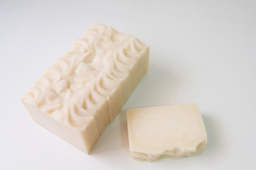Olive Oil Soap Suitable for people with skin problems. Nourishes the skin soft and moist.