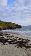 Fototapeta na wymiar paysage sauvage de la côte bretonne en france