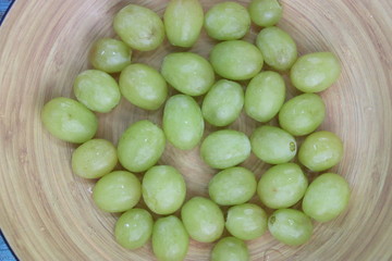 Grains de raisins dans un bol