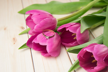 Tulipany z pierścionkiem