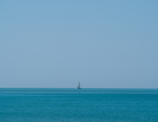 Fototapeta premium Small sailboats sailing