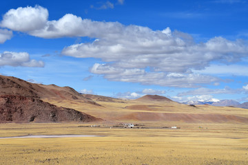 Fototapeta na wymiar China, Tibet. China, Tibet. Mountain landscape on the way to lake Mershung (Merchong) in summer