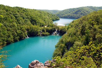 Fototapeta na wymiar plitvice lakes in croatia
