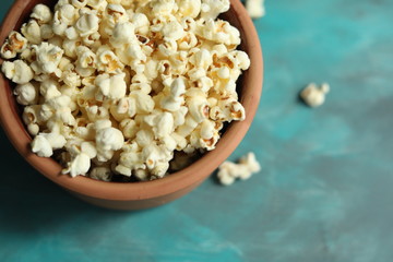 Popcorn studio turquoise background