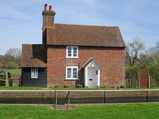 Lock-keeper's cottage at Triggs Lock, on the River Wey Navigation near Woking, England