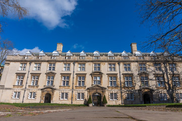 Fototapeta premium Cambridge City, England - Stunning Courtyards and impresive architecture in springtime