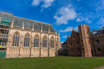 Fototapeta premium Cambridge City, United Kingdom - Exploring campus of Cambridge and its colleges on a summer day. Conceptual image of education and tourism.