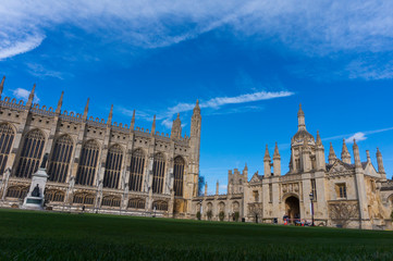 Fototapeta premium Cambridge City, United Kingdom - Exploring campus of Cambridge and its colleges on a summer day. Conceptual image of education and tourism.
