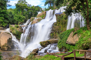 Obraz premium Mae Klang Waterfall, Doi Inthanon National Park, Chiang Mai, Thailand