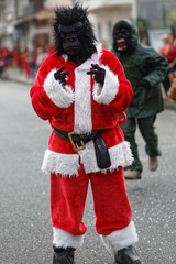Père Noël Gorille présent le mardi gras au carnaval de Cayenne en Guyane française