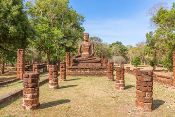 Sitting Buddha statue at Wat Sing temple in Kamphaeng Phet Historical Park, UNESCO World Heritage site