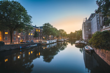 Fototapeta na wymiar Sunset over the canals of Amsterdam