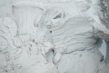 Liquid solution of cement concrete in the basket