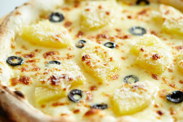 Olive and pineapple pizza 