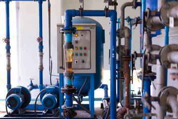 Pumping in the control room of the mechanic