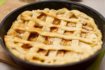 baking apple pie