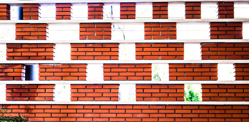 reb bricks in a pattern