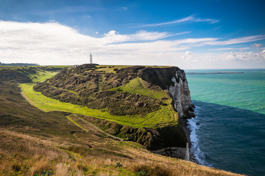 Franz&ouml;sische Steilk&uuml;ste mit viel Natur ohne Menschen