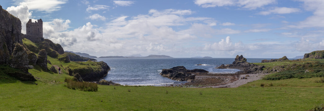 Castle and coast on Kerrera
