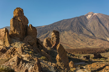 Obraz premium Spectacular lava forms in many shapes and sizes as a result of volcanic activity,