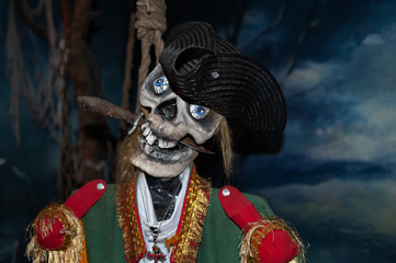 Figure of dead pirate skeleton