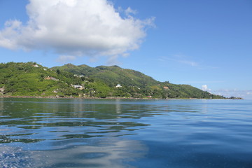Fototapeta premium seychelles trip sunny island private island