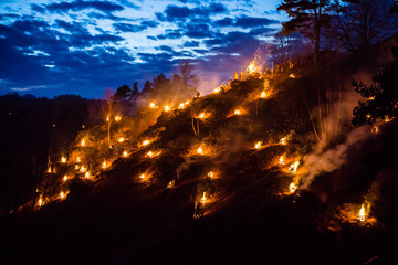 Lichterfest Pottenstein fire on mountain