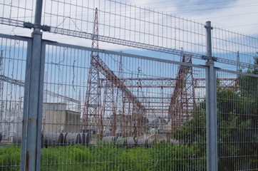 日本　電線　門真市　鉄塔