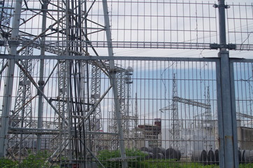 日本　電線　門真市　鉄塔