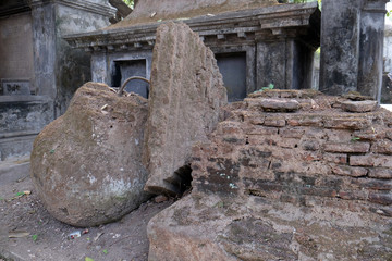 Kolkata Park Street Cemetery, inaugurated 1767