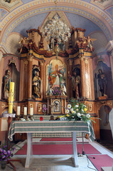 Fototapeta na wymiar Main altar in Parish Church of Saint Martin in Martinska Ves, Croatia 